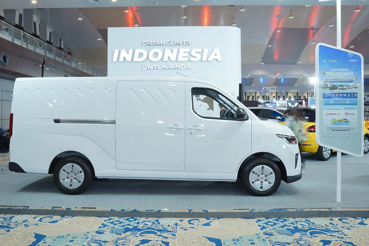 Elektrifikasi Jadi Menu Wuling Di GIIAS Semarang 2025