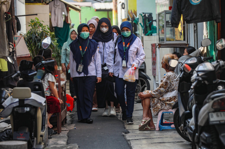 ​Antisipasi Penyakit Menular, Nakes Gerebek Penyakit TB