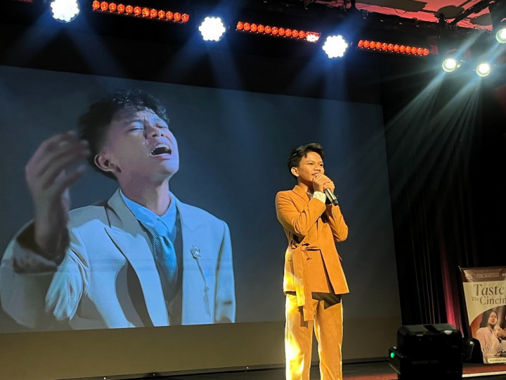 Sempat Tak Tahu Ibu Kandung, Farel Prayoga Emosional Nyanyikan 