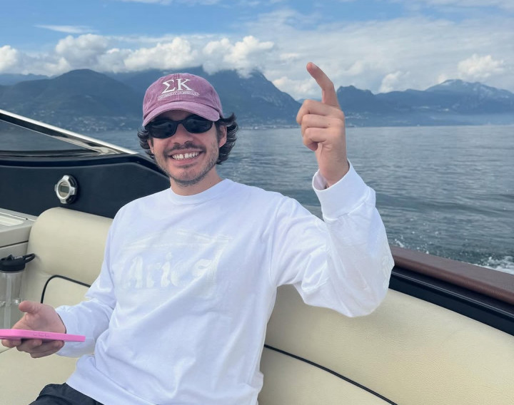 Makna dan Lirik Lagu 