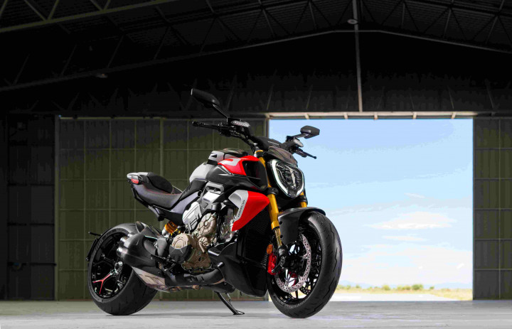 Ducati Luncurkan Diavel V4 RS, Akselerasi 0-100 Km/Jam Tembus 2,5 Detik