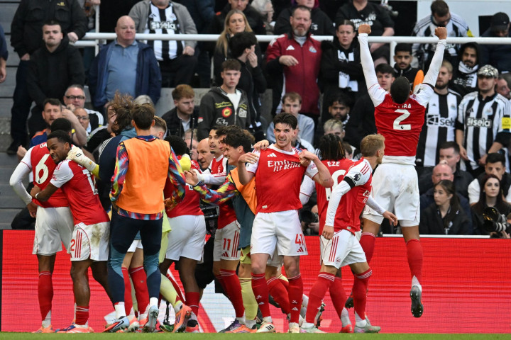 Hasil Liga Inggris: Aston Villa Menang Perdana, Arsenal Comeback di Kandang Newcastle