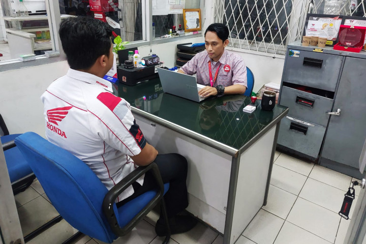 Dari Mekanik Ke Kepala Bengkel, Kisah Inspiratif Agus Dwi