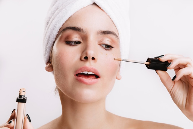Ragam Fungsi Concealer untuk Wajah dari yang Umum Sampai Tersembunyi