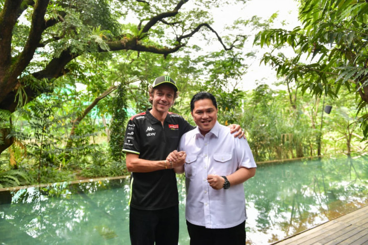Jelang MotoGP Mandalika, Menpora Erick Makan Siang Bareng Valentino Rossi di Jakarta