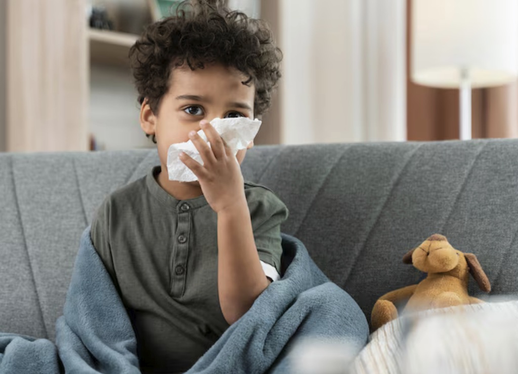 Setiap tahun, sekitar 20.000 anak di bawah usia lima tahun harus dirawat di rumah sakit karena flu. Ilustrasi Freepik