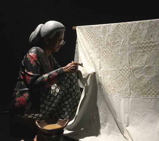   Batik hadir dalam berbagai jenis yang populer. (Foto: Ilustrasi/Dok. Pexels.com)