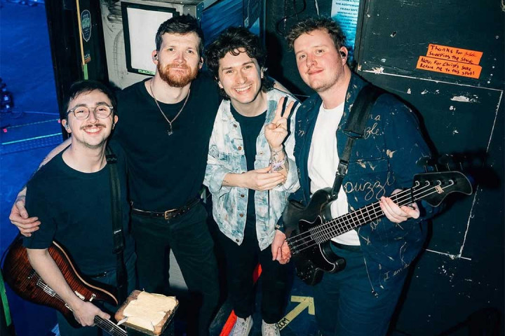 Band Ini Geram, Musiknya Ditiru AI dan Lebih Ngetop Lagu Tiruan AI Itu di Spotify