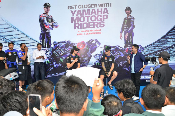 Quartararo dan Alex Rins 'Main' Ke SMA Negeri 2 Mataram