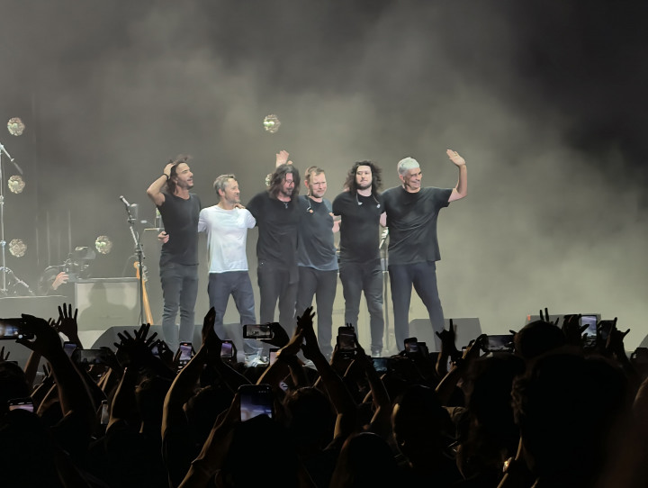 Rangkuman Keseruan Konser Foo Fighters di Jakarta 2025