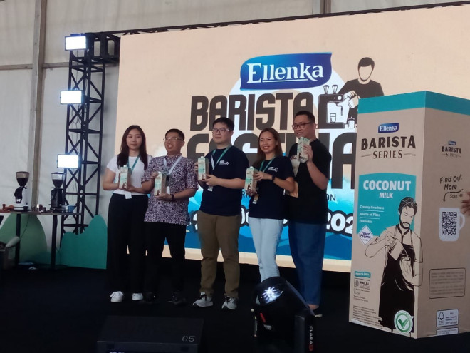 Launching Ellenka Barista Series (EBS) Coconut Milk di acara Indonesia International OUTFEST 2025. (Foto: Dok. Medcom)