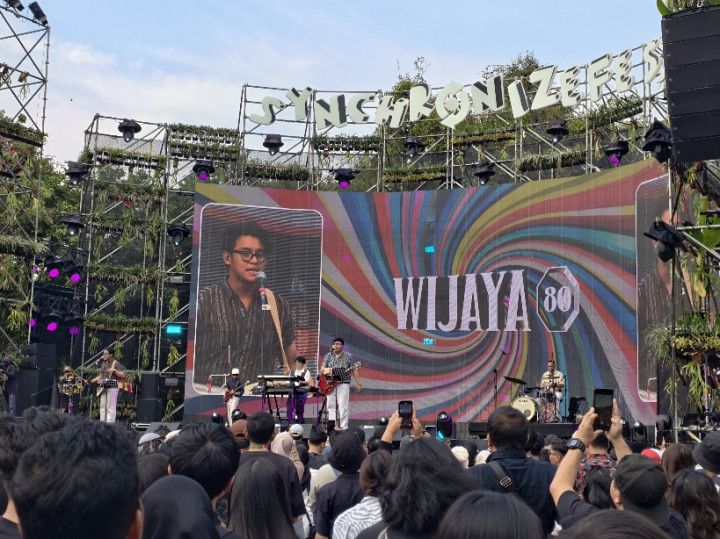 Wijaya 80 Perdana Tampil di Synchronize Festival 2025, Perkenalkan Lagu Baru Belum Rilis