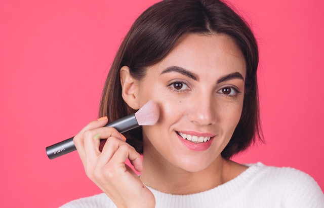 5 Rekomendasi Blush On yang Dijual di Minimarket dengan Harga di Bawah Rp50 Ribu