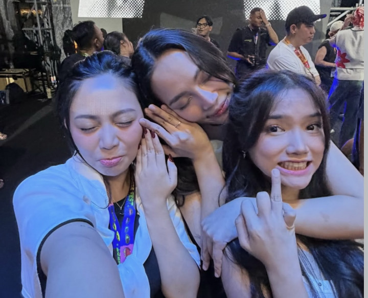 DJ Bravy Lamar Erika Carlina di Panggung Synchronize Festival