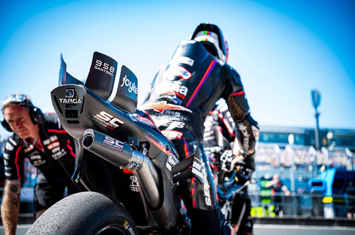 Aprilia Racing Masih Pakai Knalpot SC-Project Hingga 2026