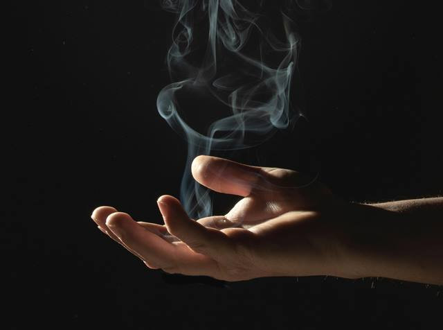 Ini Bahaya Merokok Setelah Makan dan Cara Berhentinya