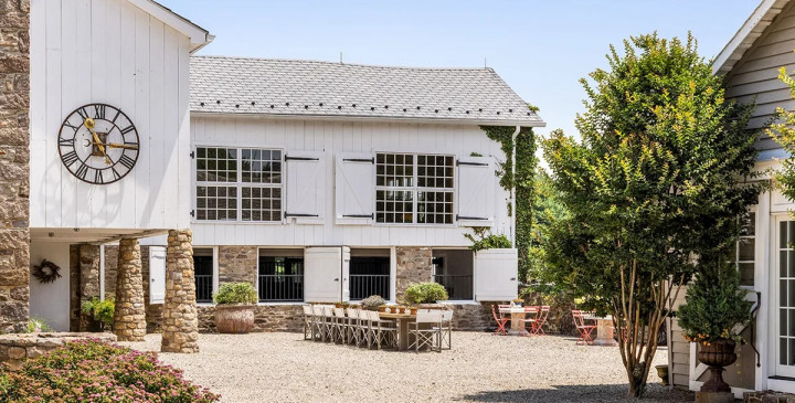 Pernah jadi Tempat Pulih dari Lyme, Rumah Yolanda Hadid Kini Dilego Rp174 Miliar!