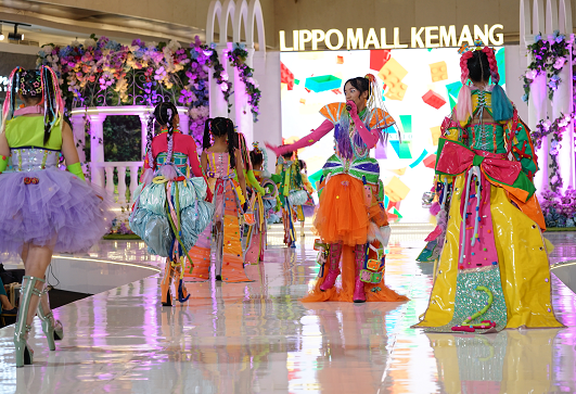 Runway Busana Anak Bertema Lego Menutup Perayaan HUT ke-13 Lippo Mall Kemang