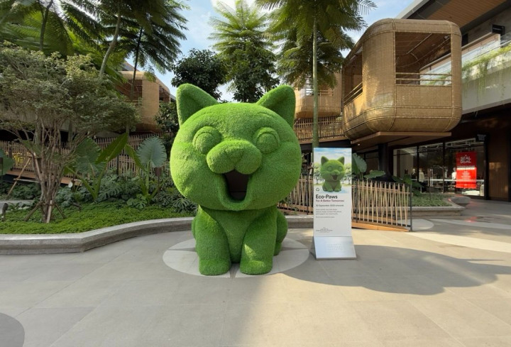 Eco Paws Ajak Pengunjung Mal Daur Ulang Botol Plastik