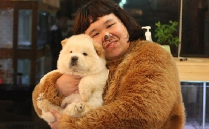 Komedian Jung Se Hyup Meninggal Dunia di Usia 41 Tahun