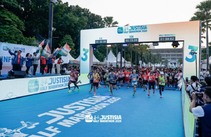PLN Mobile Justisia Half Marathon 2025 Sukses Digelar di Plaza Barat GBK Senayan