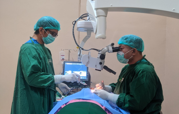 Cegah Kebutaan, Paiton Energy – POMI Gelar Operasi Katarak Gratis di Probolinggo