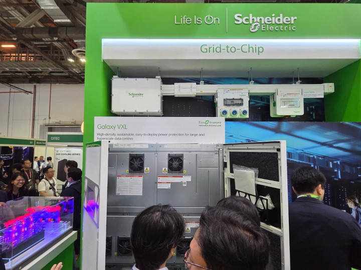 Galaxy VXL, Solusi UPS Live Swap Daya Tinggi untuk Data Center Era AI