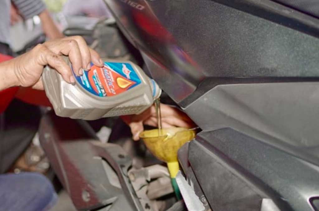 Federal Oil edukasi kesadaran ganti oli dengan cara unik. FO