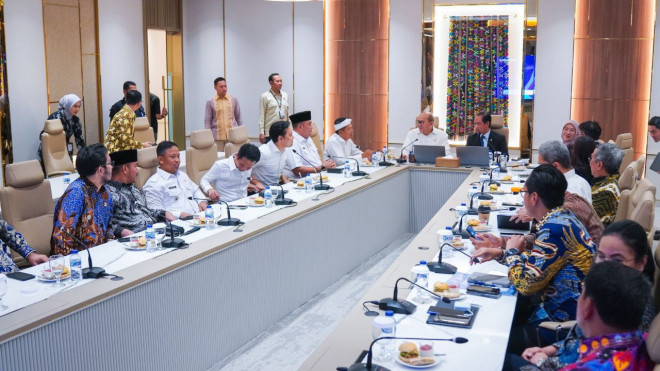 Pertemuan kepala daerah dengan CEO Danantaradi Wisma Danantara Indonesia, Jakarta.
