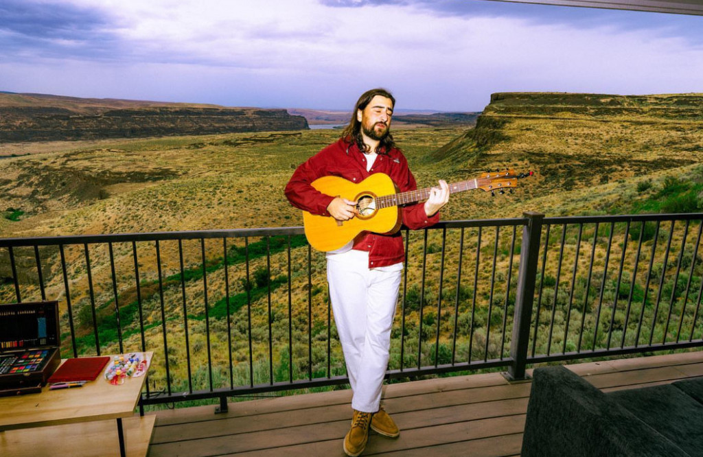 Foto: instagram @noahkahanmusic