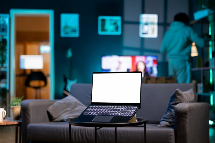 Nonton TV Bisa Lewat Laptop, Ini 5 Cara Mudah dan Praktis