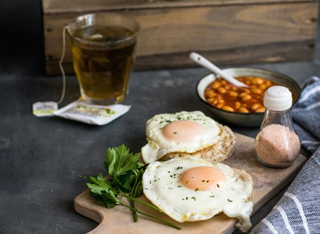 Makanan Super yang Bisa Mengencangkan Lengan Bergelambir