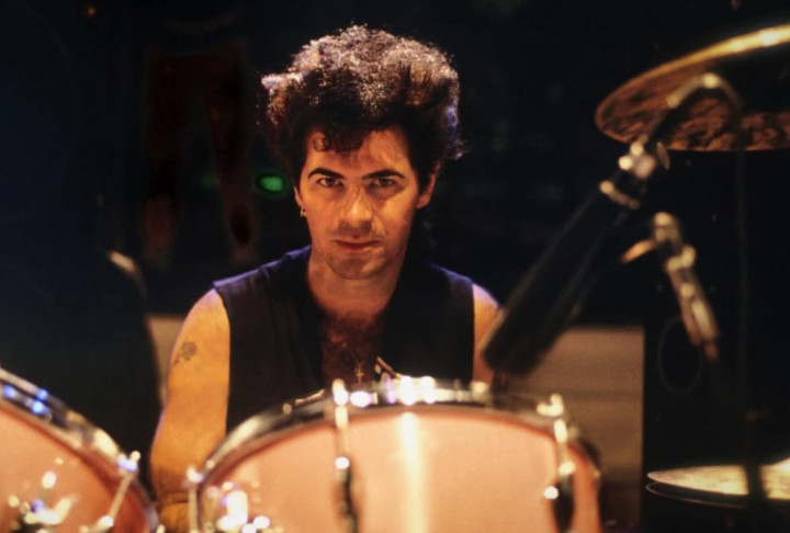 Drummer Legendaris Thommy Price Meninggal Dunia di Usia 68 Tahun