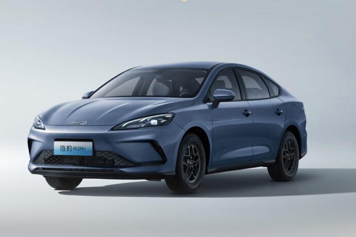 New BYD Seal 05 DM-i, Jarak Tempuh hingga 2.000 KM