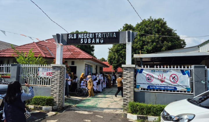 Merobek Batas Belajar, Ini Cerita IFP si 'Papan Tulis Ajaib' di SLB Negeri Trituna Subang