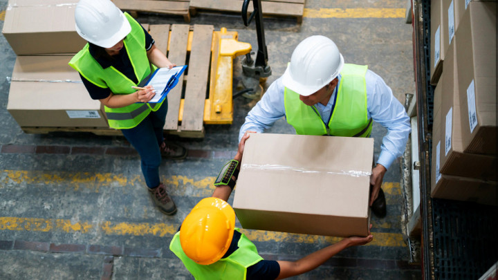 Berapa Banyak Perusahaan Pengiriman Paket Lewatkan Fitur AI dan Keamanan