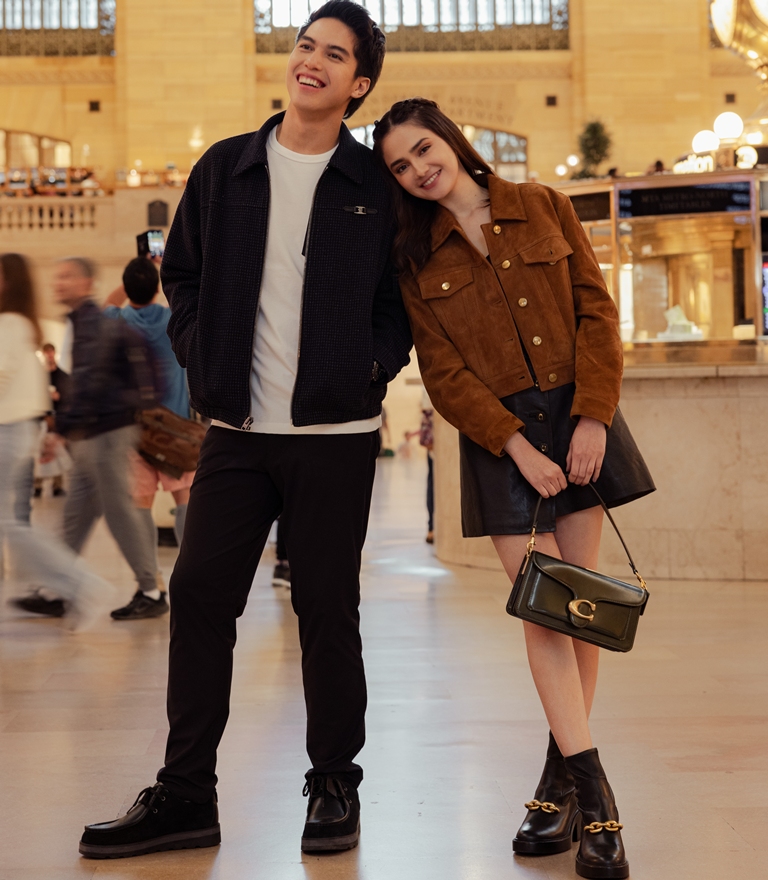 Beberapa waktu sebelum resmi bertunangan, selebriti El Rumi dan Syifa Hadju sempat menikmati momen istimewa di New York. Dok. Ist