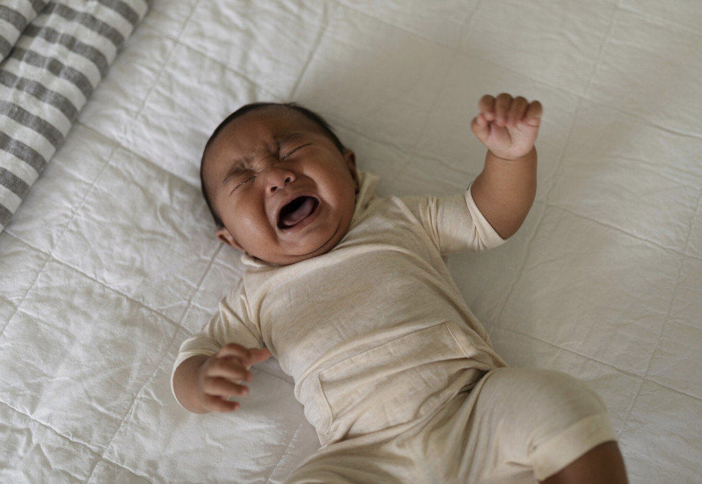 Tidur balita dapat terganggu oleh hal-hal yang sama yang mengganggu bayi.