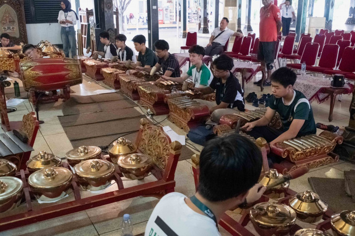 Beyond Borders, Pertukaran Pelajar Raffles Institution dengan SIS Group of Schools Jakarta