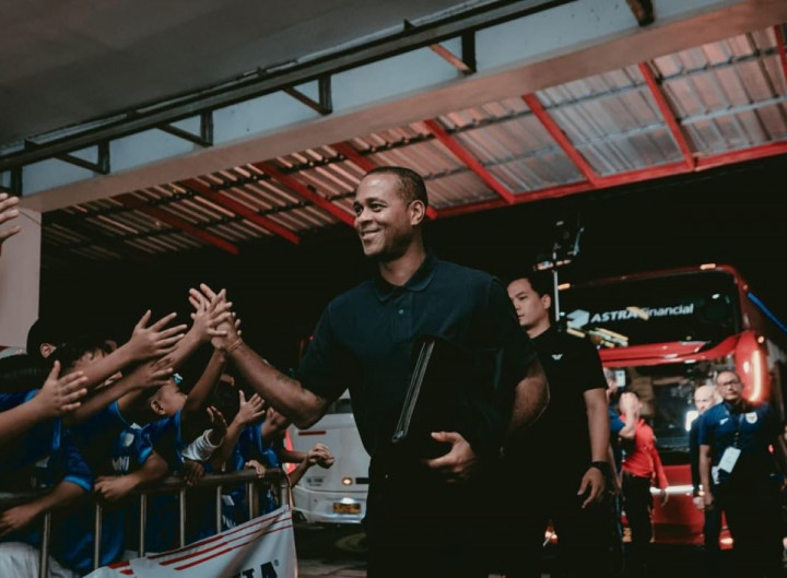 Patrick Kluivert Dipecat, Netizen Serbu Kolom Komentar Instagram PSSI