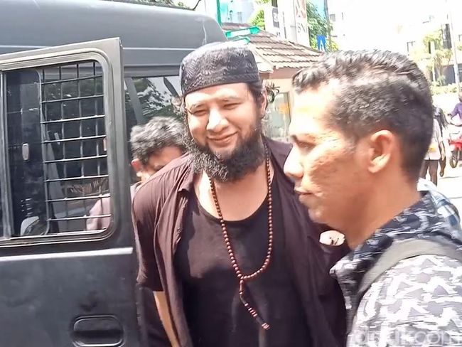Ammar Zoni Tulis Surat dari Penjara, Bantah Jadi Bandar Narkoba di Rutan