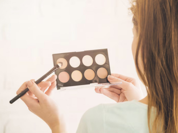 4 Rekomendasi Eyeshadow, Harga di Bawah Rp100 Ribu