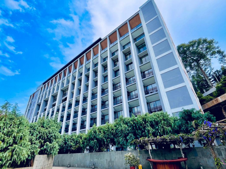 Ketika Kemewahan, Teknologi, dan Harmoni Alam Menyatu di Grand Aston Puncak