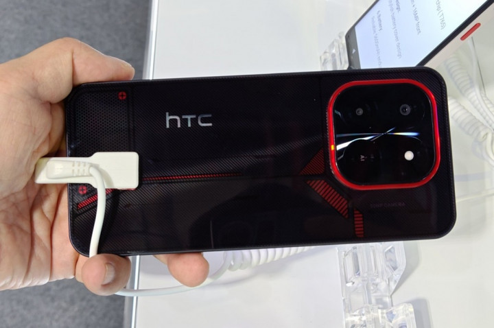 HTC Pamer Seri Gaming Wildfire di GITEX 2025