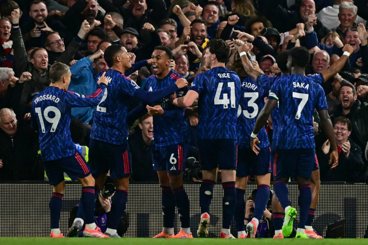 Hasil Liga Inggris Semalam: City Tundukkan Everton, Arsenal Menang Tipis di Markas Fulham