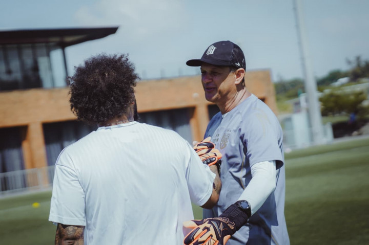 Marcelo Diskusi Singkat dengan Pelatih Bali United