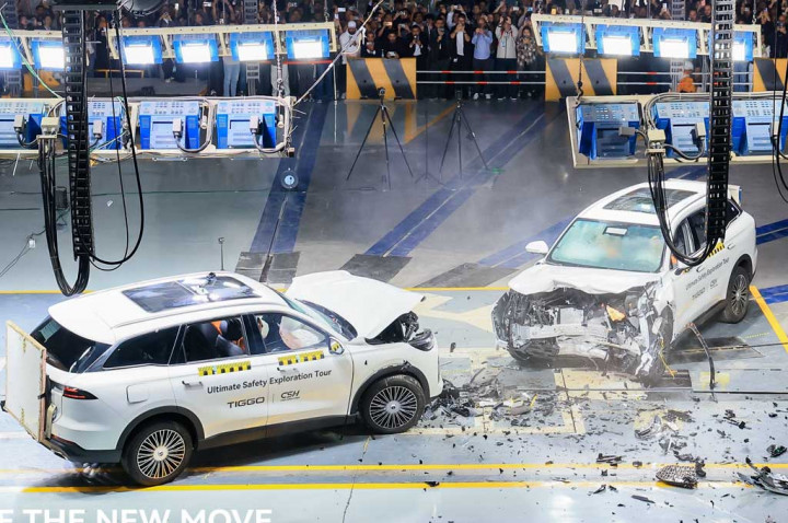 Chery Tiggo 9 'Adu Kambing' di Sesi Uji Tabrak, Ini Hasilnya!