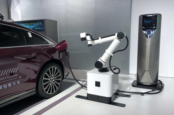Next-Gen Volt-Dragon Charger, Ngecas 5 Menit Bisa Jalan 500 KM?