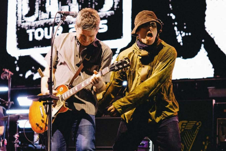 Oasis Umumkan Gitaris Pengganti Paul Bonehead
