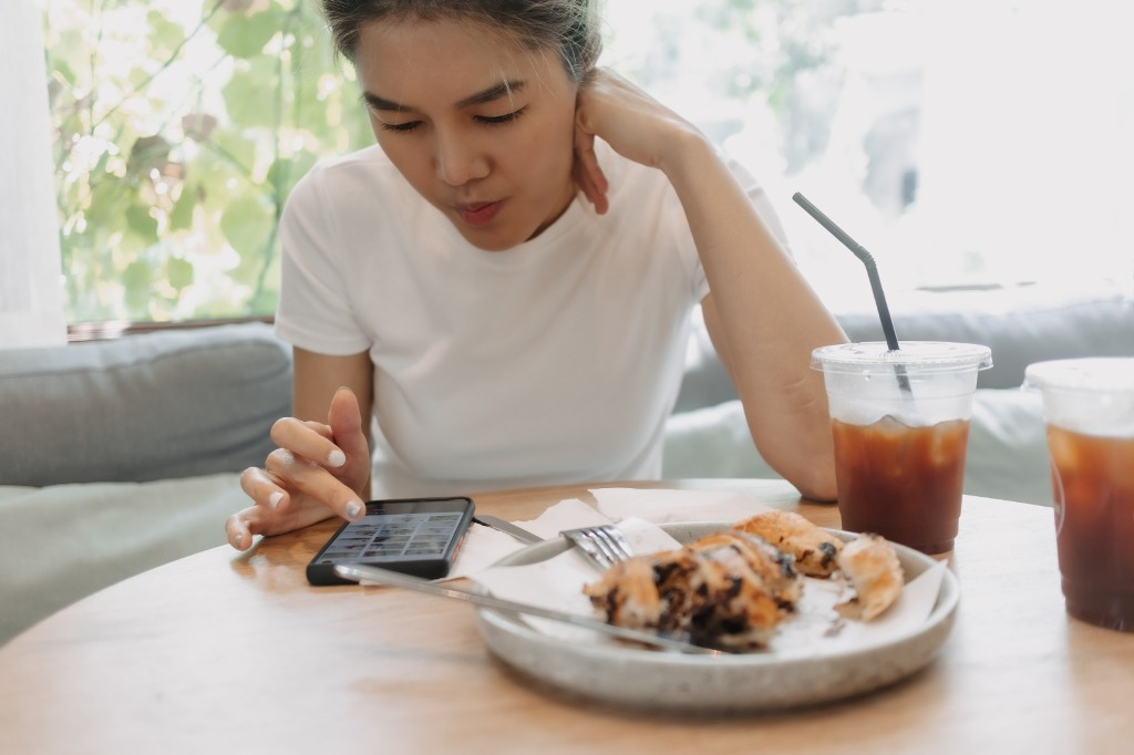  Gaya hidup serba praktis ini diam-diam membawa risiko besar: meningkatnya angka penderita diabetes. Ilustrasi Freepik